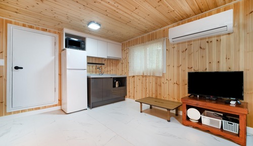 Basic Room, 1 Bedroom (Caravan3)