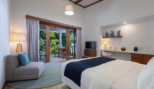 Sunset Suite with 1 Night Yacht Experience