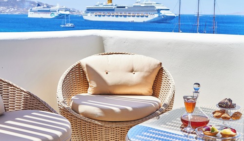 Oro Suite Front Sea View with Plunge Pool