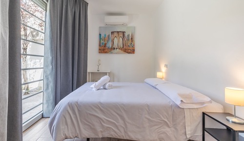 Basic Double Room, 1 Double Bed, Non Smoking, Private Bathroom