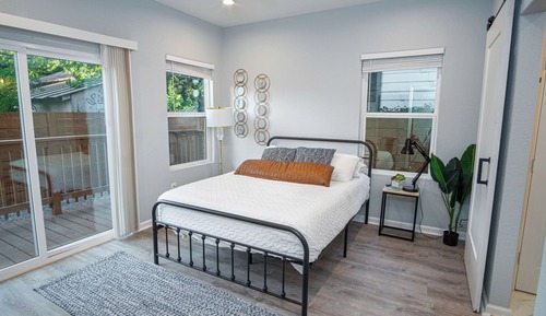 House (4 Bedrooms)