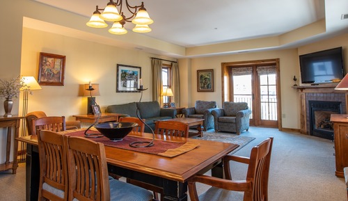 Condo, 2 Bedrooms