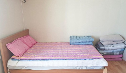 Basic Room, 1 Bedroom (Caravan6)