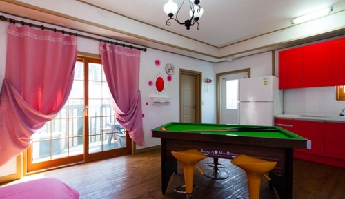 Room (Main Building 104)