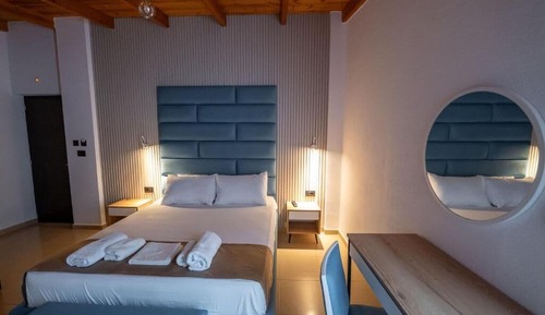 Double Room, Hot Tub