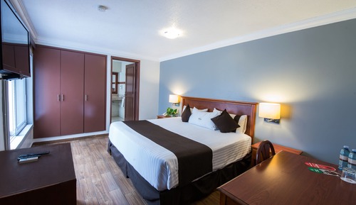 Standard Room, 1 King Bed