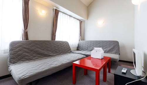 Family Room up to 5 guests (Non-Smoking)