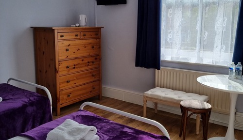 Twin Room, Ensuite