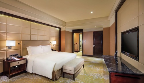 Premier Suite, One King Bed