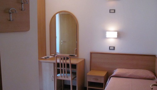 Single Room, Garden View