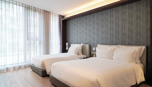 Grand Premier Room
