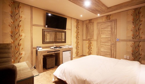 Room (Standard Room)