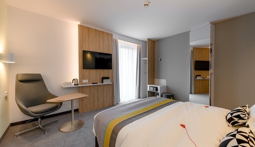 Standard Room, 1 Queen Bed, Accessible