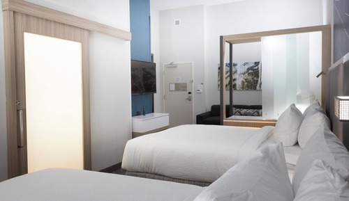 Studio Suite, Multiple Beds (Hearing Accessible)