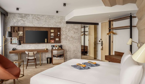 Junior Suite, 1 King Bed
