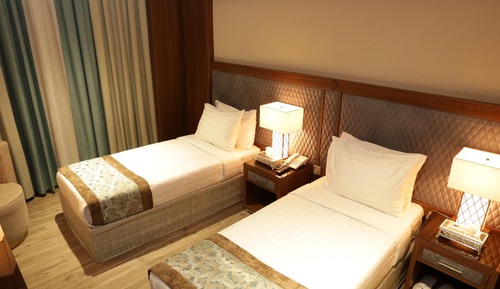 Two Connected Bedrooms, 5 Persons