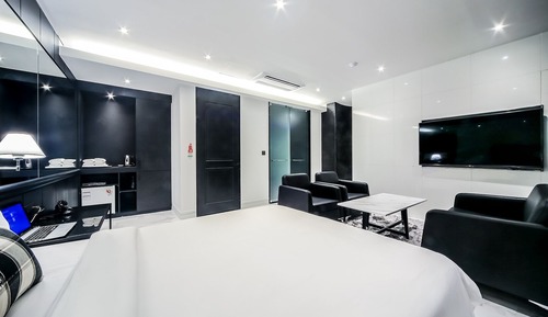 Room (Royal Sutie (4-seat sofa + bathtub))