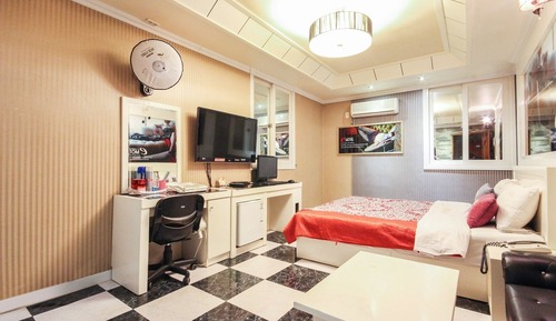 Room (Special Room)