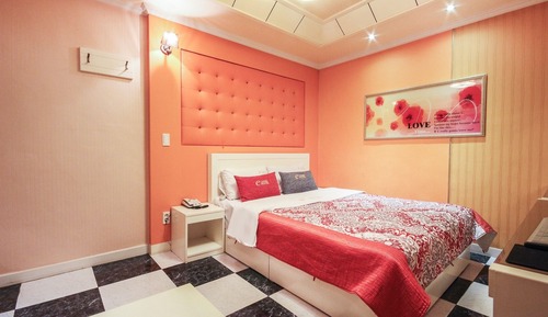 Room (Standard Room)