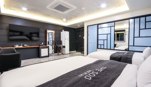 Room (4F VVIP)