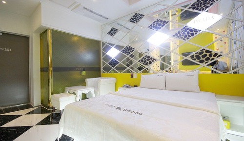 Room (Standard room)