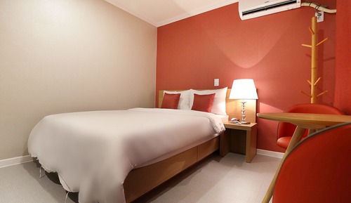 Room (Standard Room)