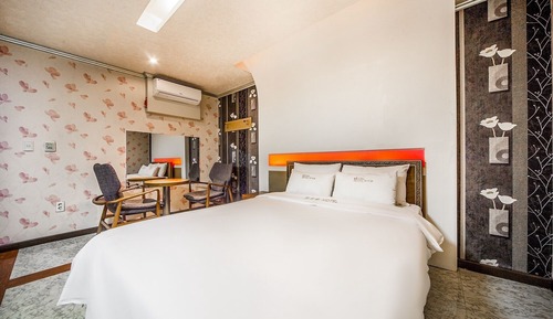 Room (Special Room)