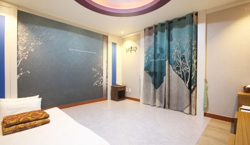 Room (Ondol room)