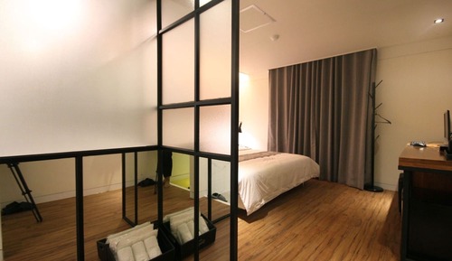 Room (Standard room)
