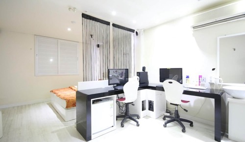 Room (Semi-Special Room)