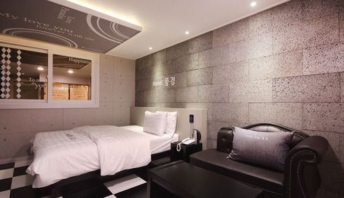 Room (Standard Room)