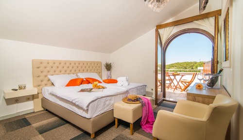 Classic Triple Room