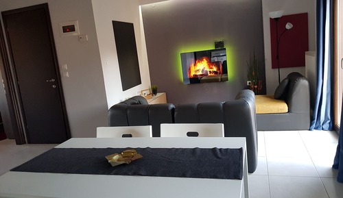 Deluxe Apartment