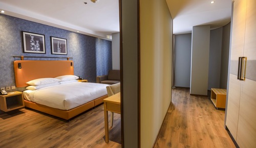 Junior Suite, 1 King Bed