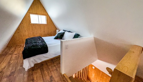 Standard Chalet, Multiple Beds