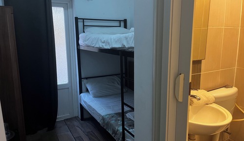 Economy Room