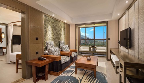 Featured Suite,1 King Bed (NS)