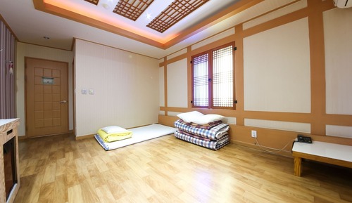 Room (On-dol)
