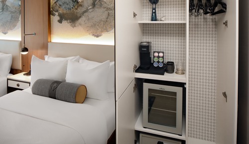 Premium Room, 1 King Bed