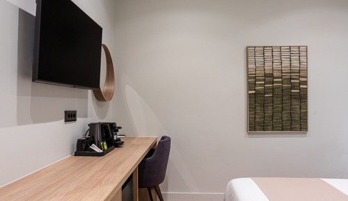 Junior Suite, Courtyard View