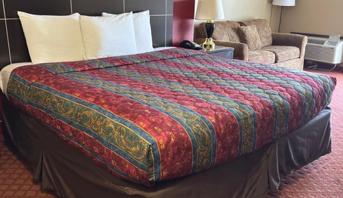 Luxury Studio Suite, 1 Queen Bed, Non Smoking