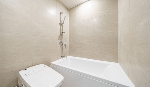 Room (Suite)