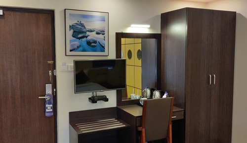Deluxe Double or Twin Room