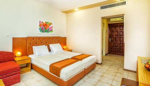 Superior Room, Garden View
