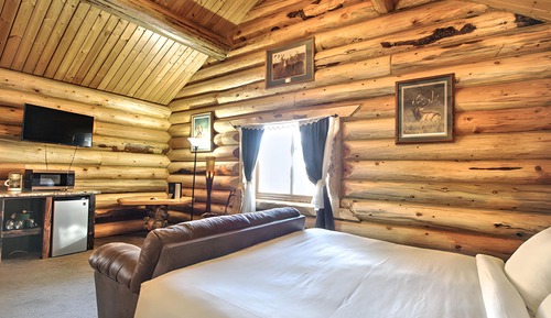 Exclusive Cabin, Accessible, Ensuite (Madison Series- 1)