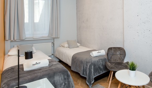 Twin Room (Yellow)