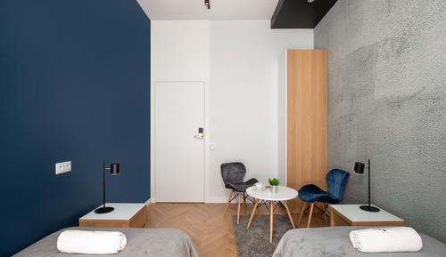 Double Room (Blue)