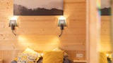 Triple Room Chalet Spirit with Cour view