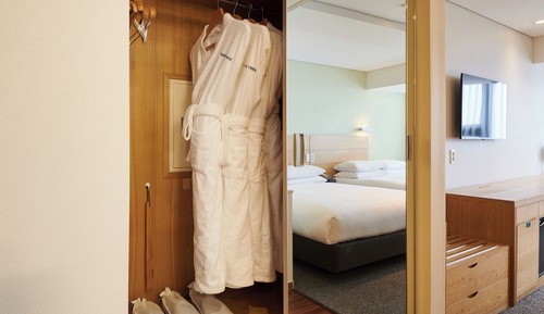 Deluxe Family Twin, 2 Double Beds