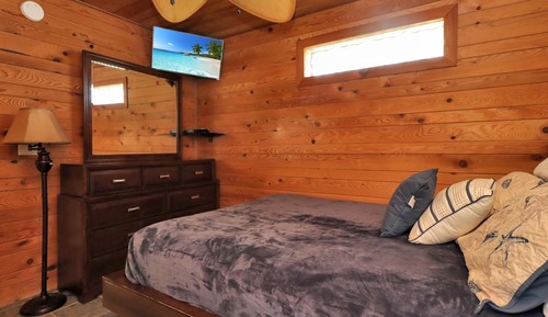 House, Multiple Beds (The Lookout)